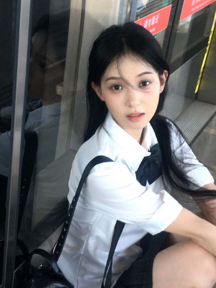 坠落的审判 封面